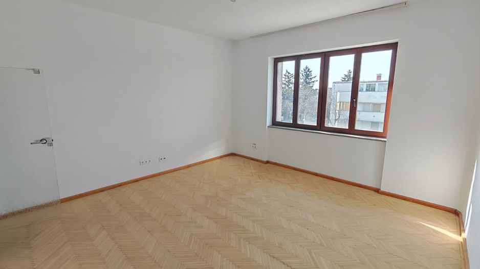 Spații de birouri în vilă – zonă centrală – vizibilitate excelentă - Poză 2