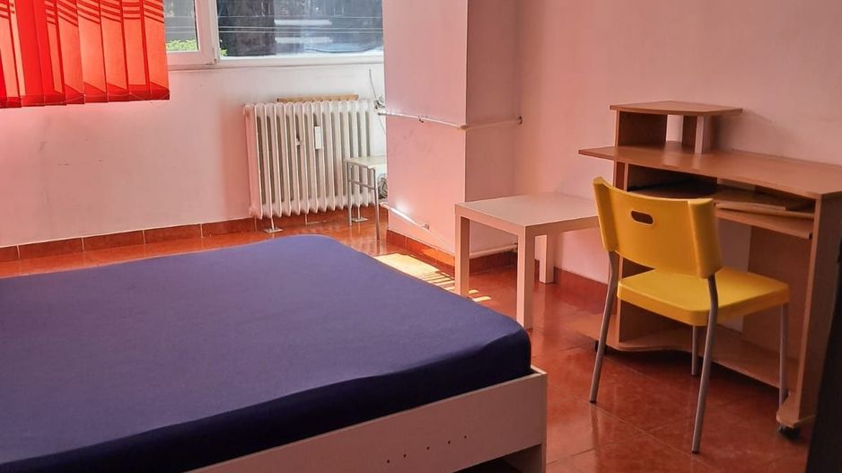De inchiriat apartament 3 camere zona Gorjului/Lujeurului - Poză 6