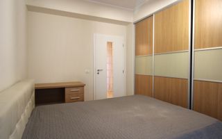 Spatios, mobilat modern, centrala proprie, zona Girocului/Esso. - Poză 17