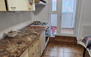 Inchiriez apartament 2 camere - Poză 1