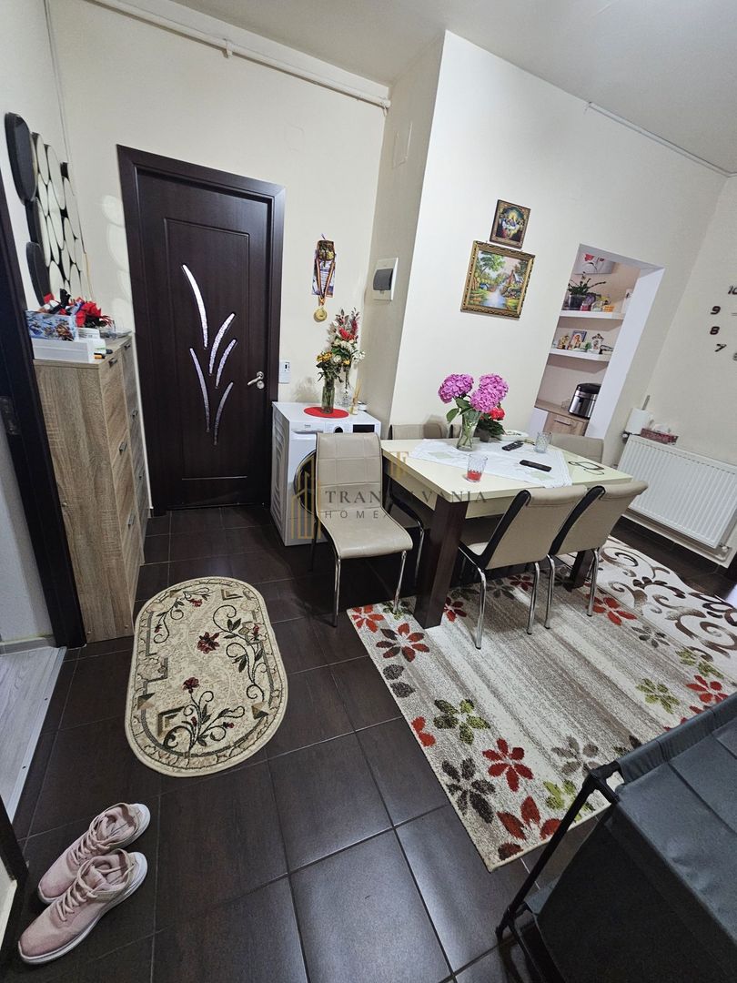 Vând apartament 2 camere decomandat - Poză 7