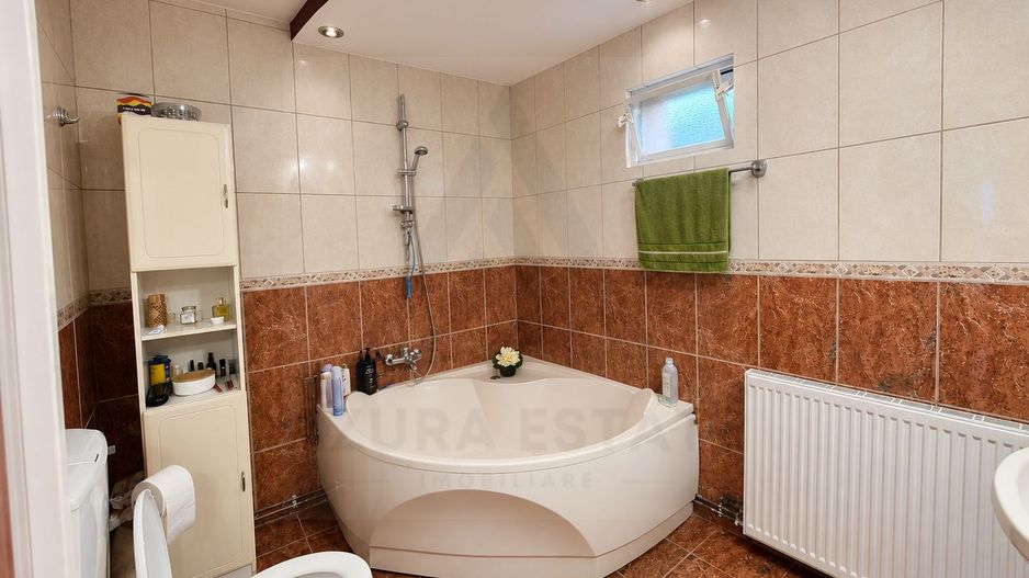 Casă cu 2 apartamente 5 camere 140 mp utili curte 289 mp in Turnișor - Poză 11