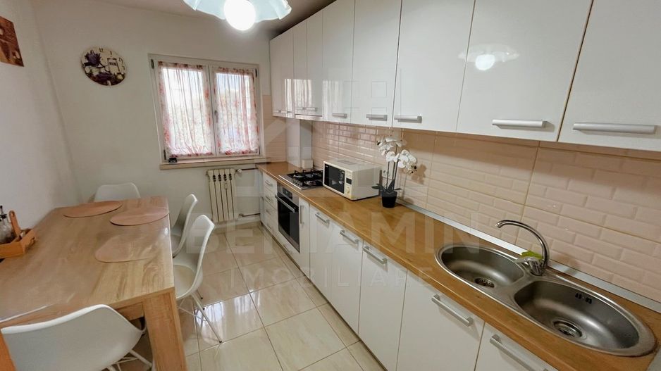 2Camere-Decomandat-Etaj 2-AC-Mobilat-Utilat-Modern-Zona Intim-Lapus - Poză 4