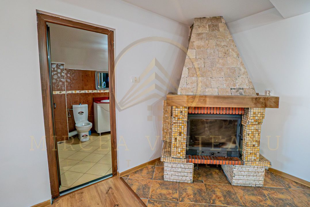 Lazu - Vila de vânzare compusă din P+1E+M. - Poză 47