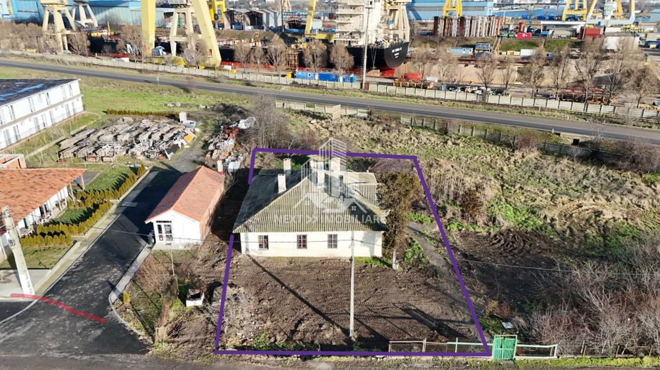 Proprietate din piatră cu potențial investițional în 2 Mai, Constanta - Poză 2