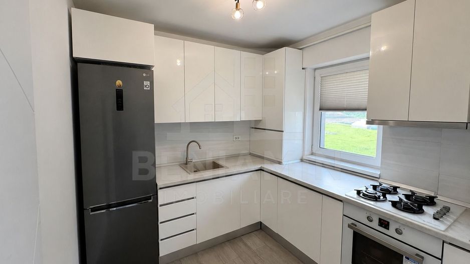 Apartament-3 Camere-2 Bai-106mp-Parcare subterană+Boxa-Soho Residence - Poză 2
