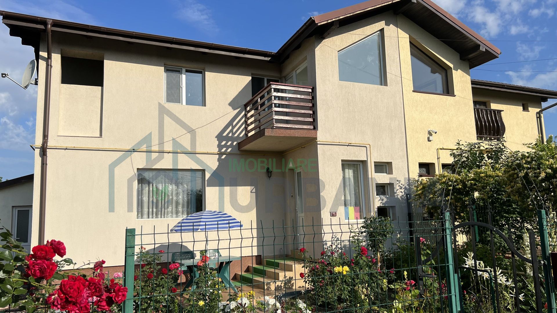 Duplex de vanzare in Dancu, Iasi - 3 dormitoare, 2 bai, teren 300 mp - Poză 1