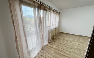 Casa cu 7 camere | 3 balcoane | Garaj | 220 mp + 80 mp curte | Cartier Panorama - Poză 18