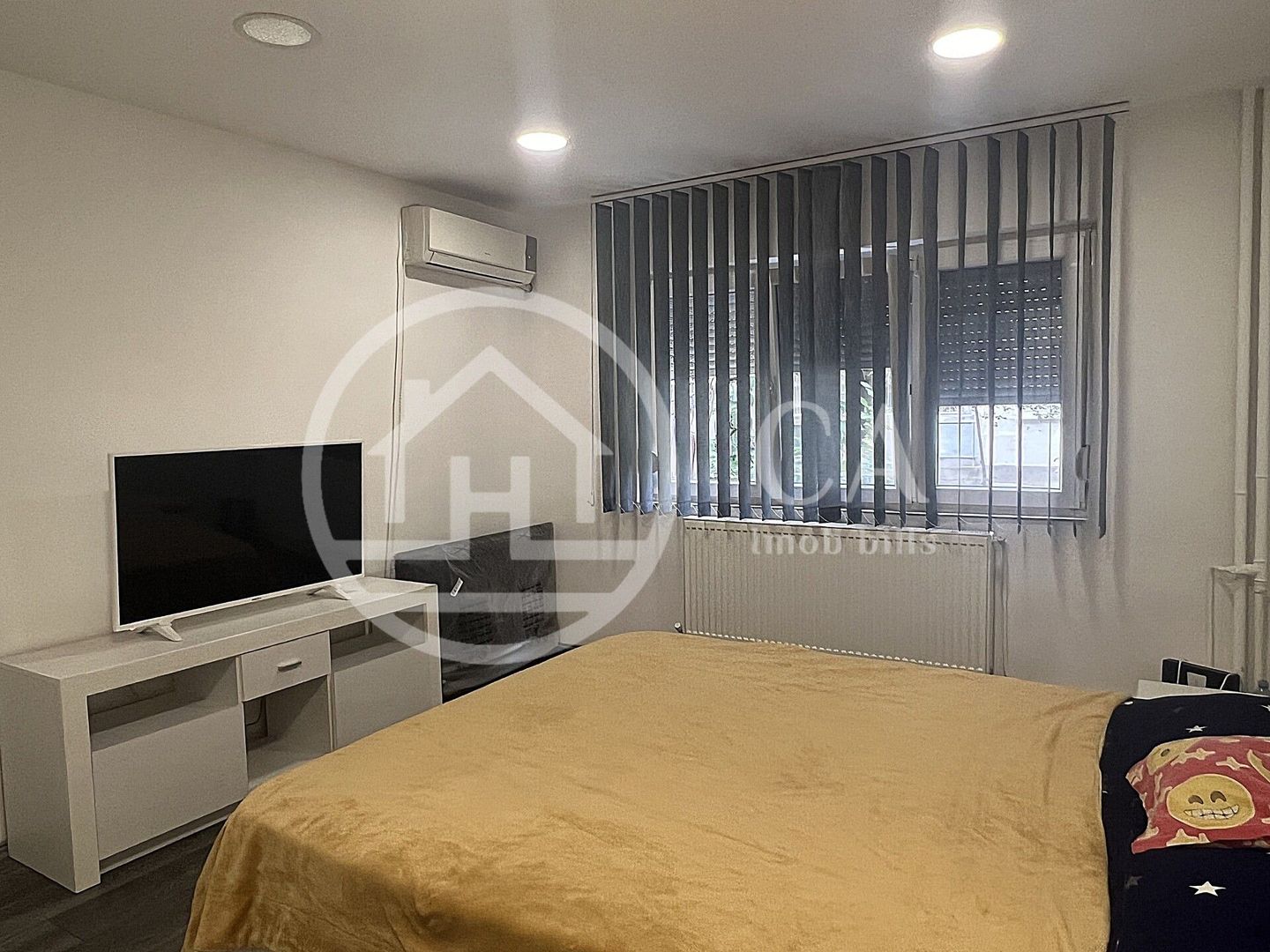Apartament cu o camera de vanzare in Rogerius Oradea - Poză 3