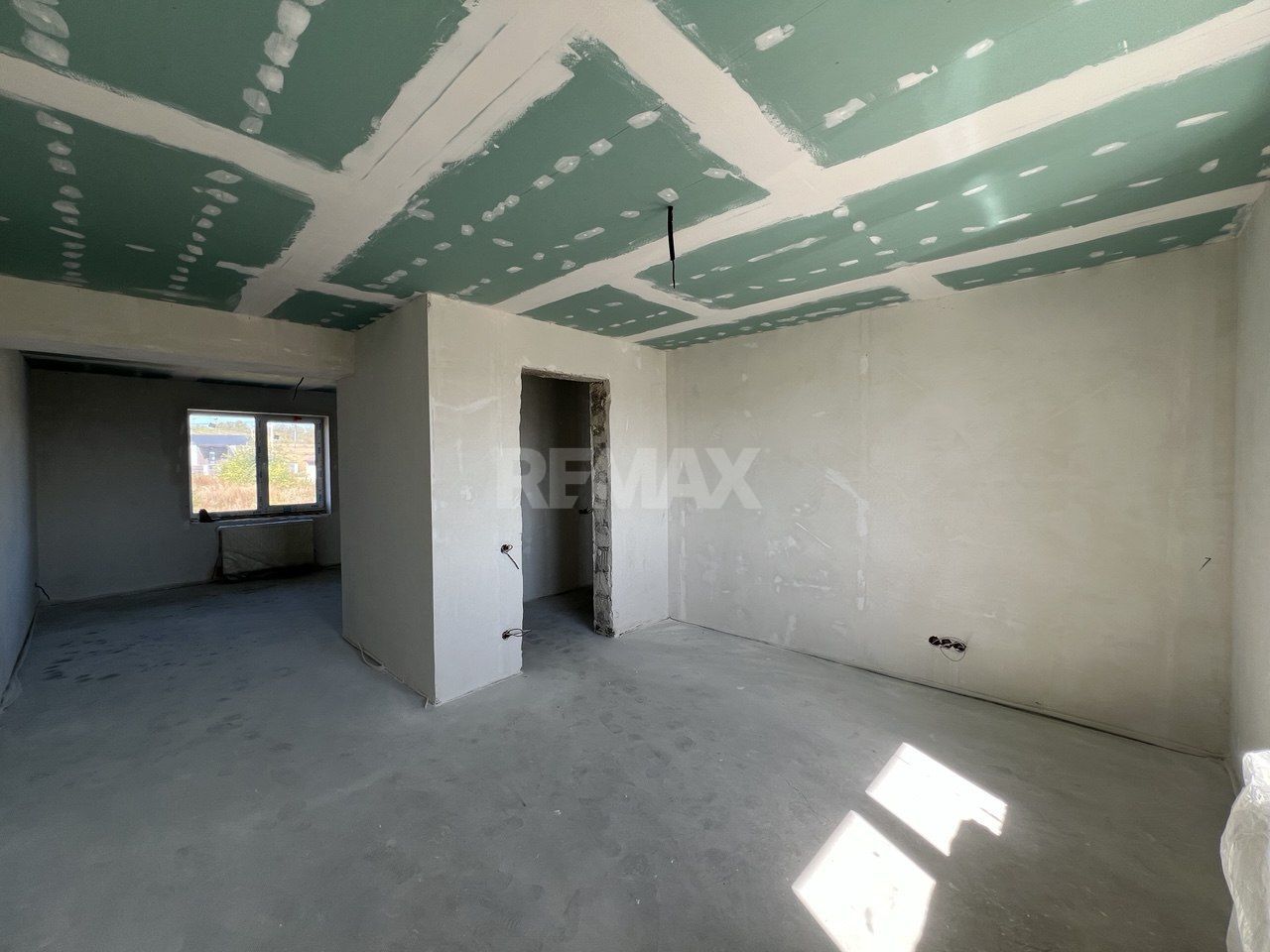 Duplex Modern în Ghidighici – 4 Camere, 96 m², 6 Ari, la 10 Minute de Chișinău - Poză 15