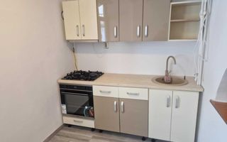 BRASADAS vinde garsoniera 24 mp. Ostrovului la PARTER. - Poză 2