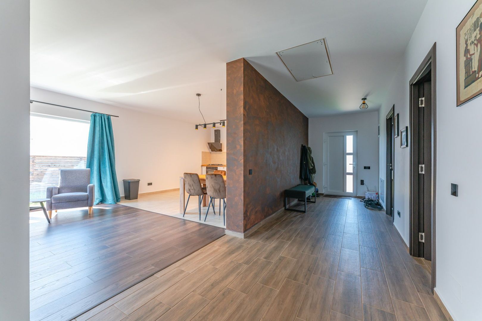 Casă Individuală de Închiriat, Încălzire în Pardoseală, Teren 400 mp - Poză 18