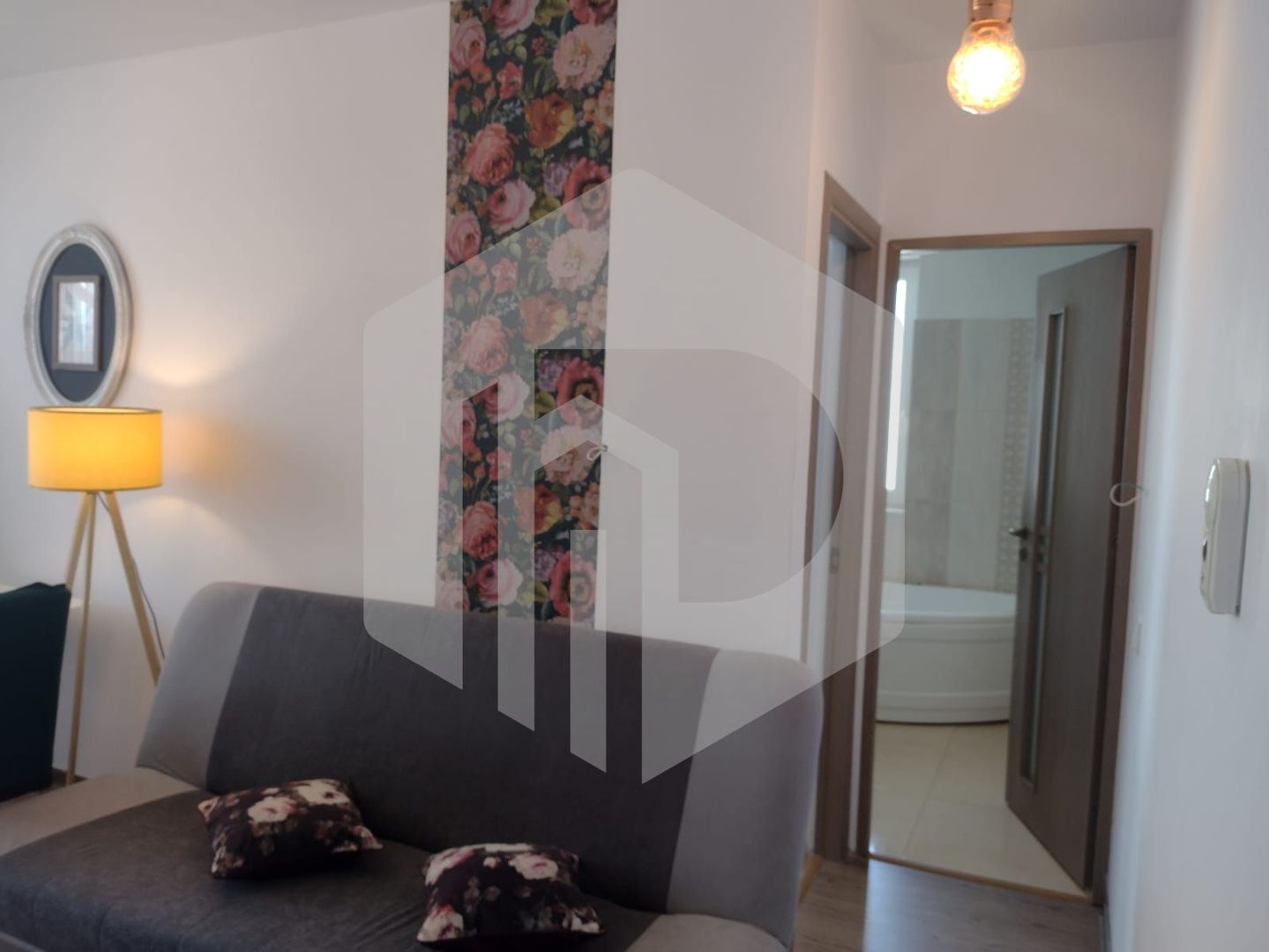 Apartament | 2 Camere | 30mpu | Etaj 3 | Calea Cisnadiei - Mandra - Poză 3