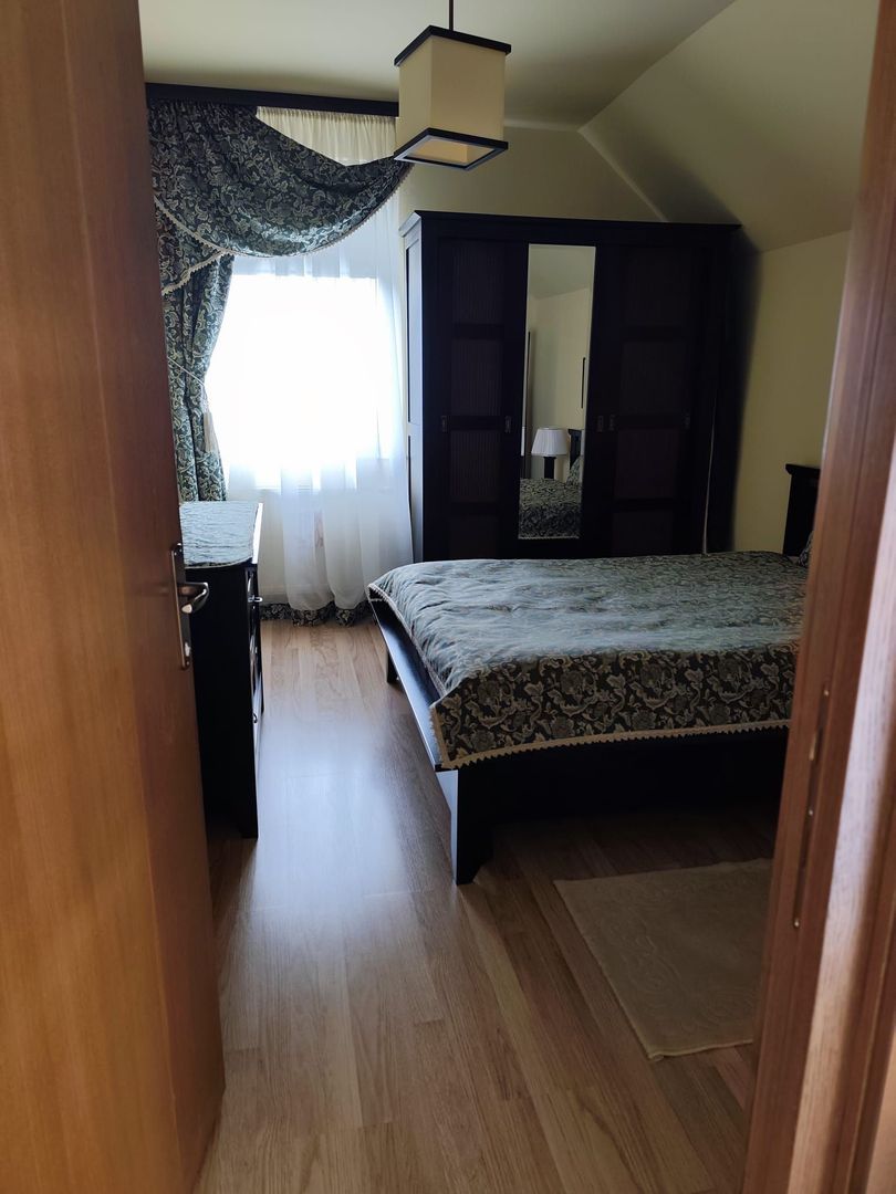 CASA FAMILIALA ZONA LIVEZENI ( cartierul Orizontului ) - Poză 11