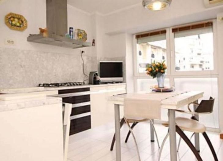 Inchiriere 3 camere 90 mp zona Unirii - Poză 5