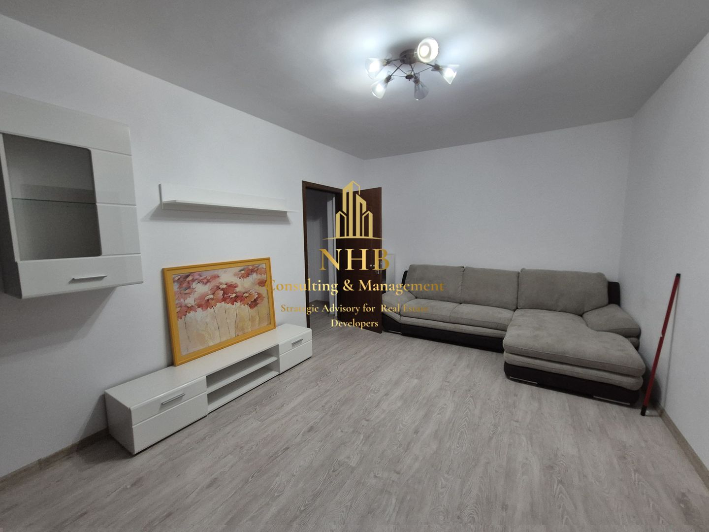 Apartament 2 camere de vânzare în Domenii, metrou 1 Mai la 3 minute - Poză 2