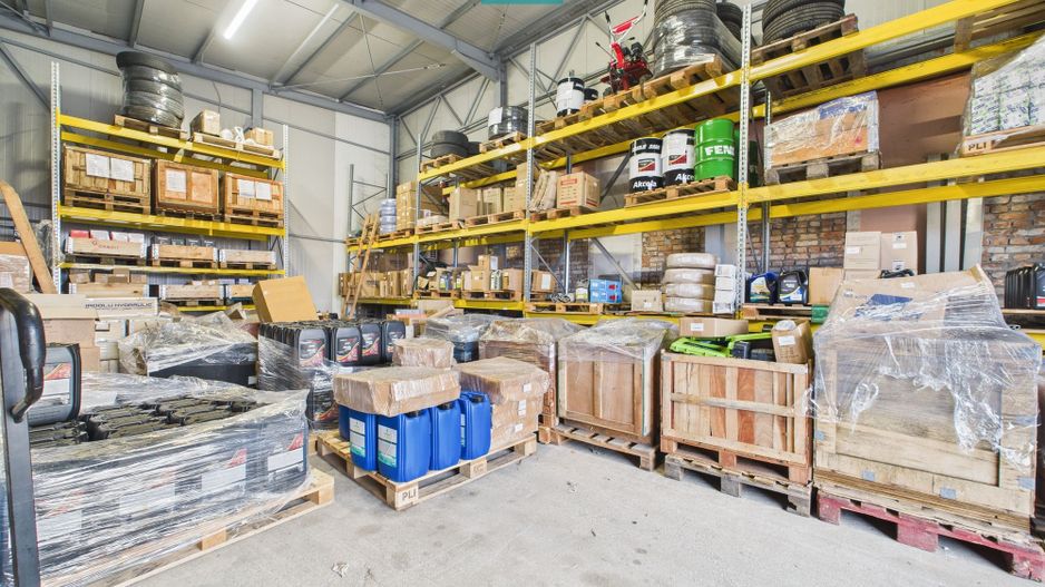 Hală industrială izolată 120 mp, panouri sandwich - Poză 4