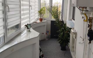 Apartament 3 camere, 74 mp, decomandat, la intrare în Dancu - Poză 3