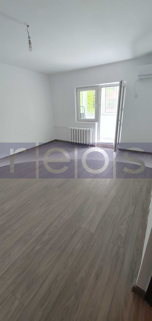 APARTAMENT DE VÂNZARE 3 CAMERE + LOC DE PARCARE ZONA PARC SEBASTIAN - Poză 2