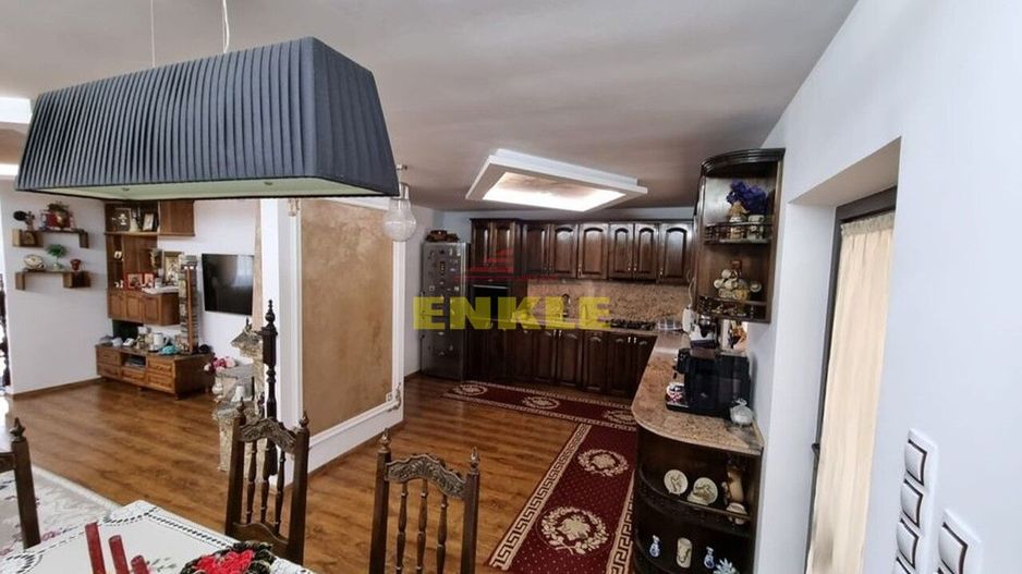 De vânzare Vila P+M, 303 mp si 1000 mp teren, Catamaresti-Deal - Poză 6