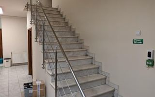 Clădiri de birouri de închiriat Sector 4 – 1.100 mp, vizibilitate stradală - Poză 4