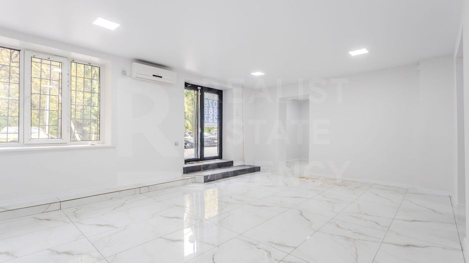 Chirie, spațiu comercial, 100 mp, str. Miron Costin, Râșcani - Poză 1