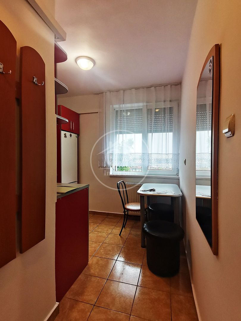 Apartament de inchiriat cu 1 camera pe Calea Borșului, Oradea - Poză 8