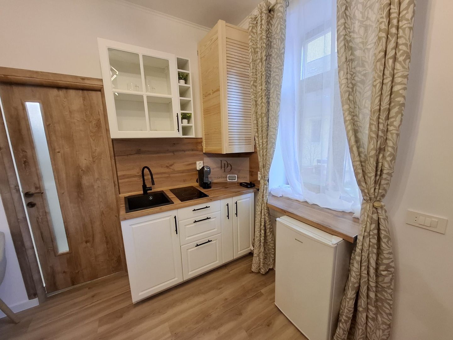 Studio cochet în inima orașului | Zona Centrală- Traian Mosoiu - Poză 4