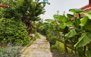 Apartament  2 camere la curte comună - Poză 1