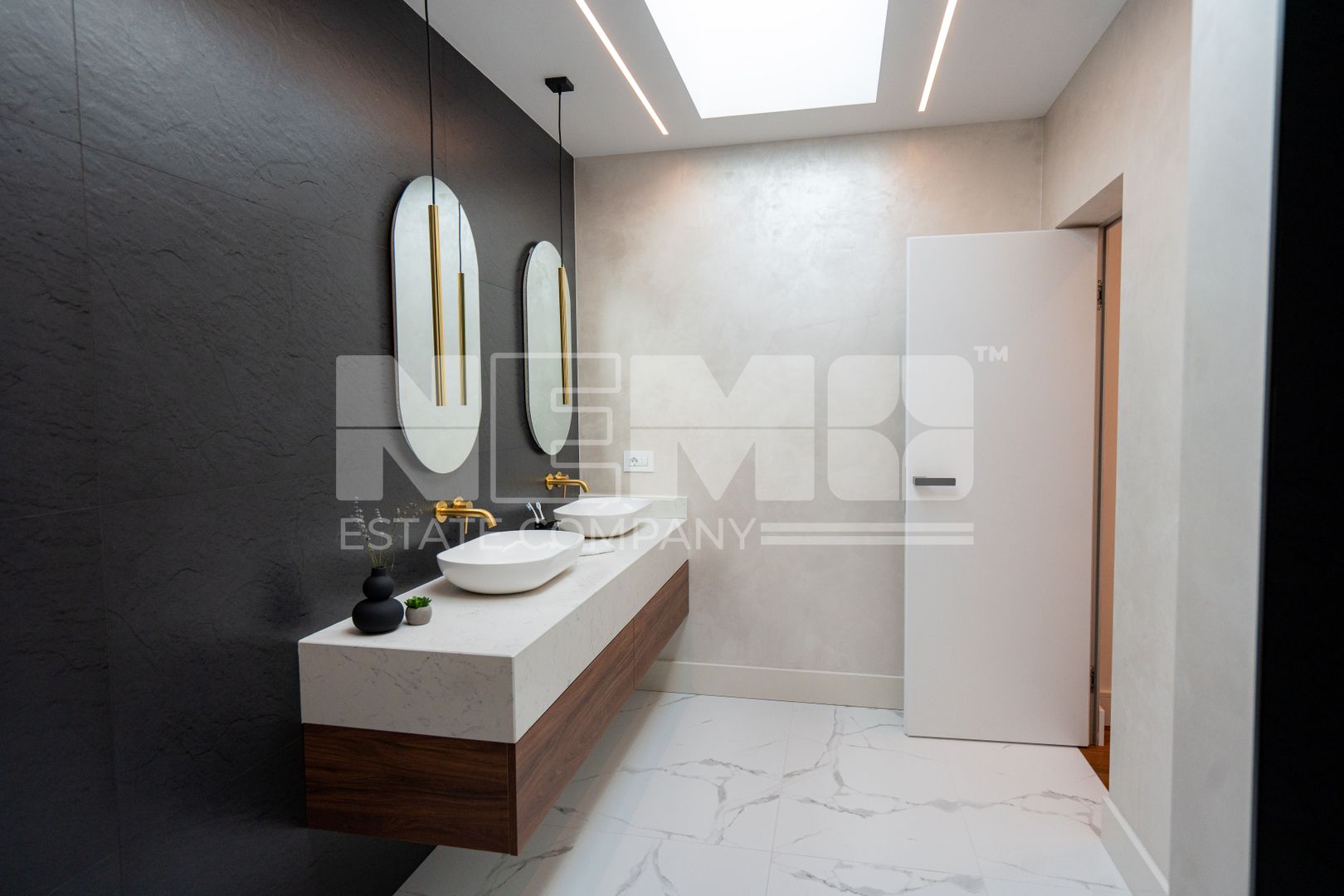 Vilă de lux inteligentă | 4 dormitoare |3 băi|1080 mp teren| Rădăuți - Poză 11