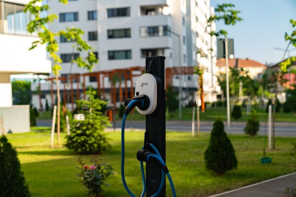 Ivory Residence - Poză 4