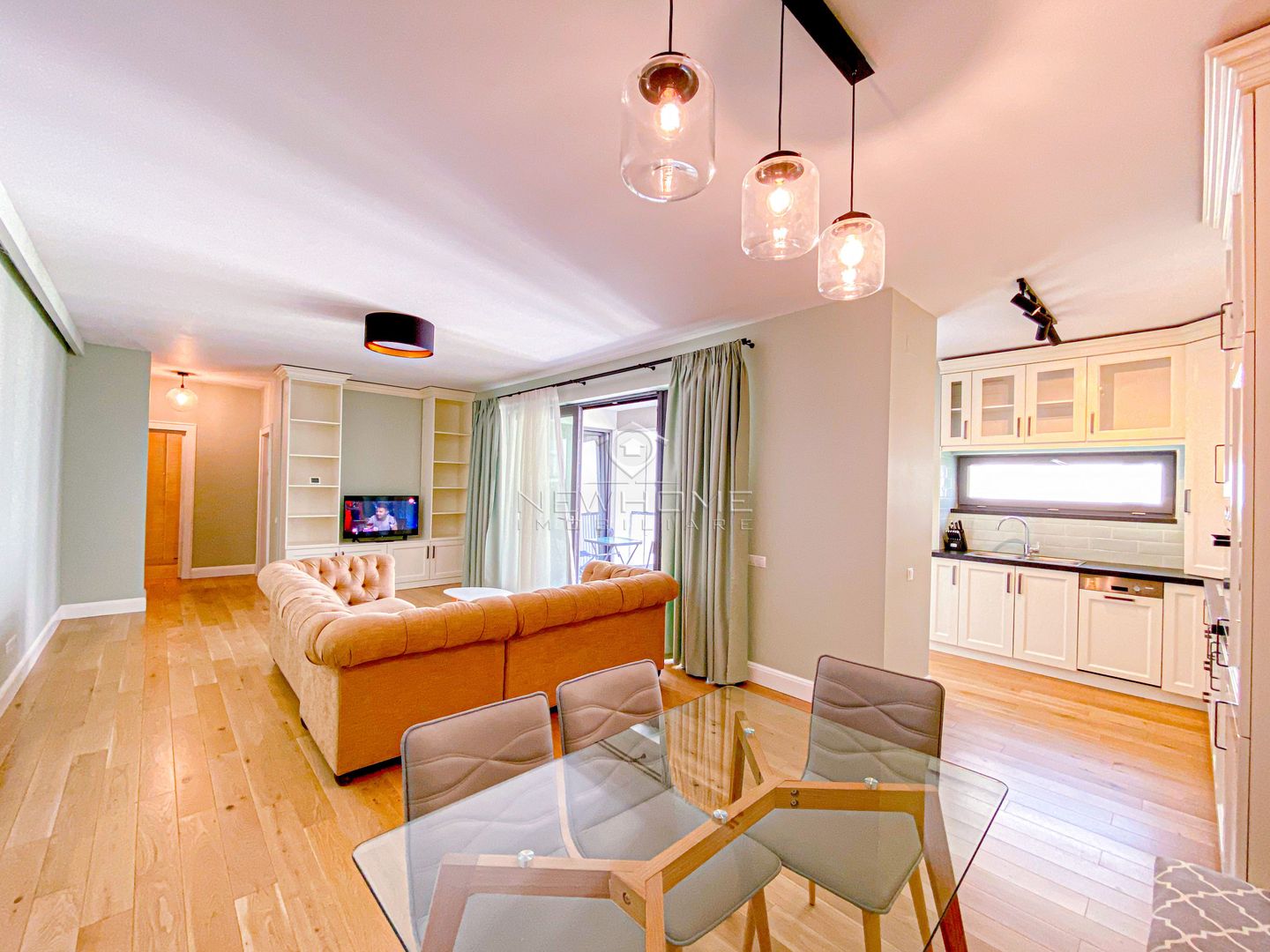 Apartament 2 camere, zona Iulius Mall Fsega, 70 mp, Parcare - Poză 1