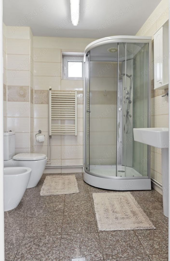 Cladire cu spatiu comercial stradal - Poză 7