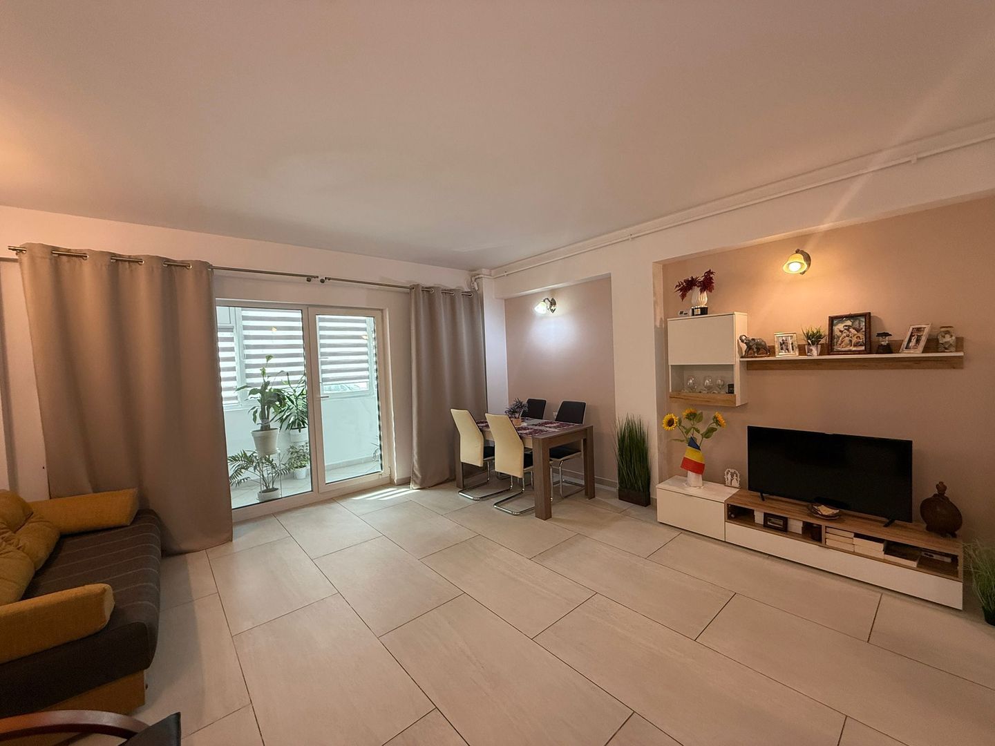 Braytim | 1 Camera | Bucatarie separata | Centrala | Clima | Loc de parcare - Poză 1