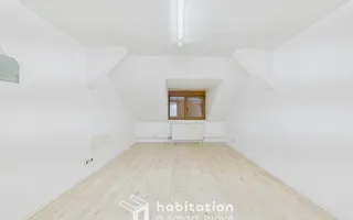Casă de închiriat în zona Lunei – ideală pentru locuit sau birouri - Poză 13