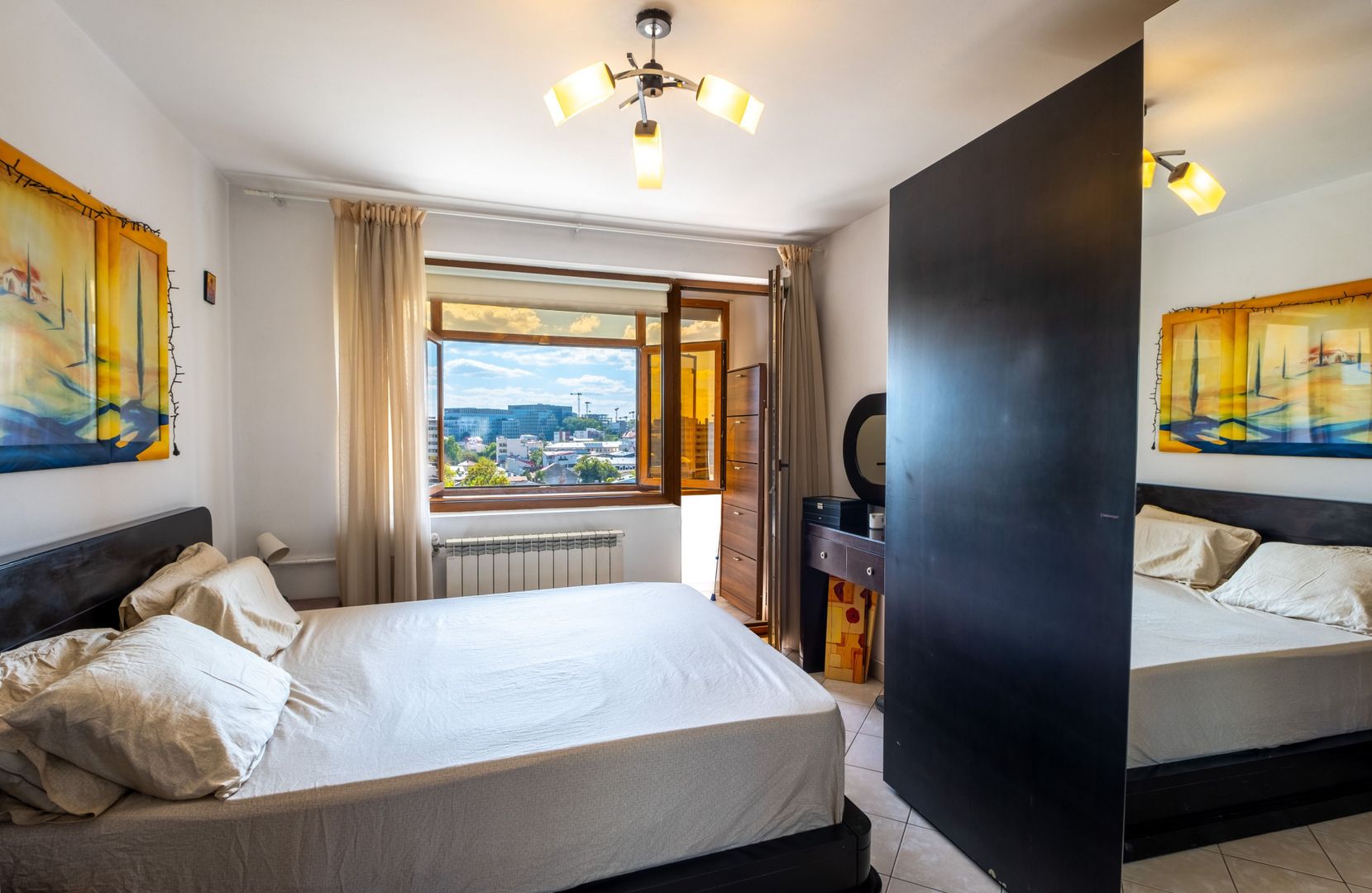 Apartament de 3 camere, la 10 minute de mers pe jos de Piața Unirii. - Poză 4