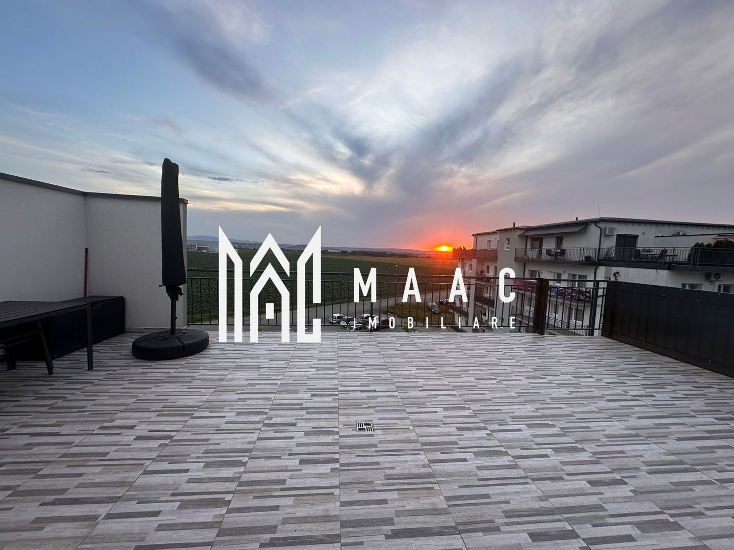 Penthouse 3 Camere I 2 Locuri de Parcare I Mobilat Modern - Poză 9