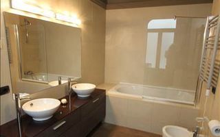 Apartament cu 3 camere de închiriat în zona Pța Unirii - Poză 7