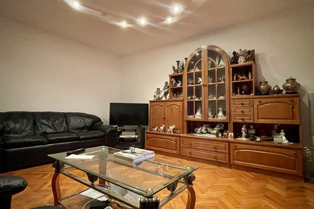 Apartament 3 camere, 2 bai, decomandat, Metrou Obor - Poză 2