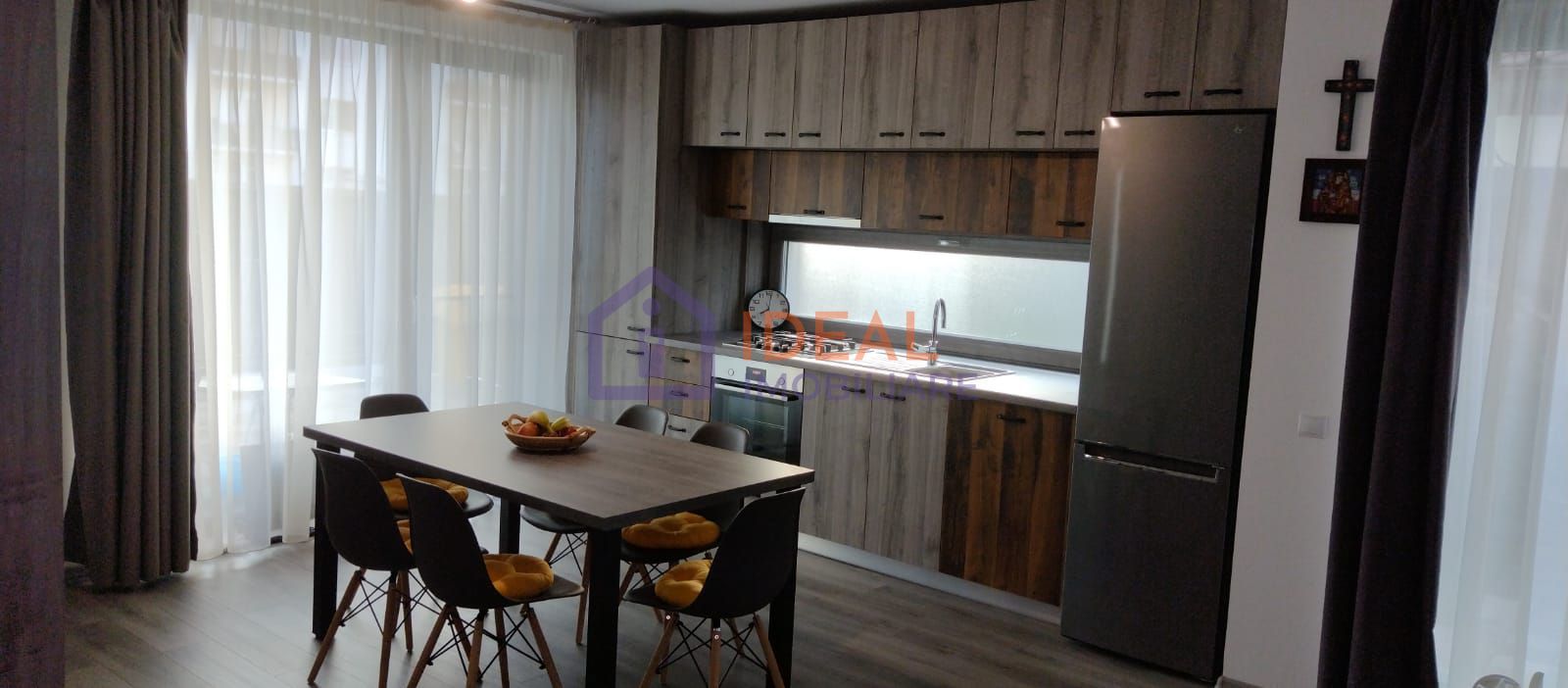 Casa Moderna  La CHEIE cu 4 camere si terasa, zona Pictor Brana - Poză 2