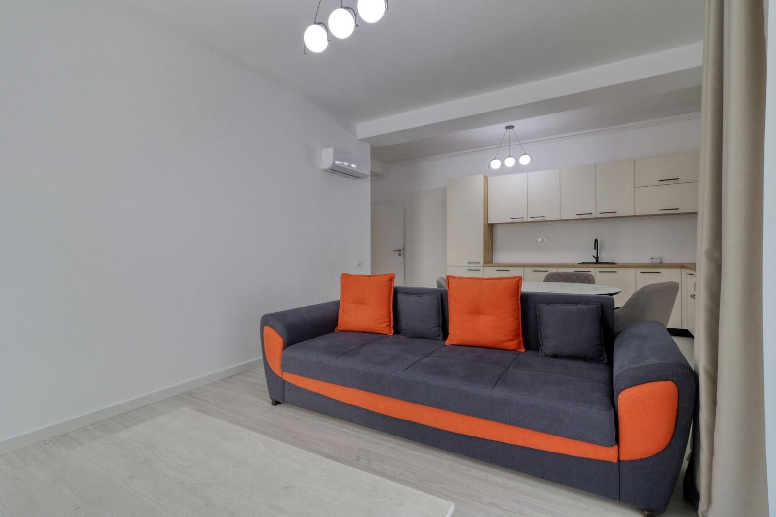 AP. 2 CAMERE DECEBAL, PRIMA INCHIRIERE, PARCARE, INCALZIRE PARDOSEALA - Poză 10