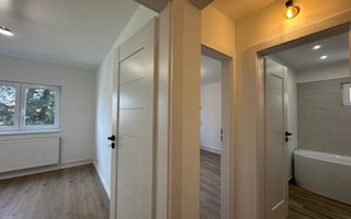 Apartament 3 camere 64 mp utili 2 bai etaj 1 complet renovat Strand - Poză 3