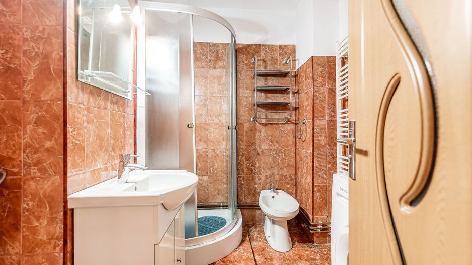 Apartament 3 camere, etaj 1,  zona Băncilor / Podgoria - Poză 10