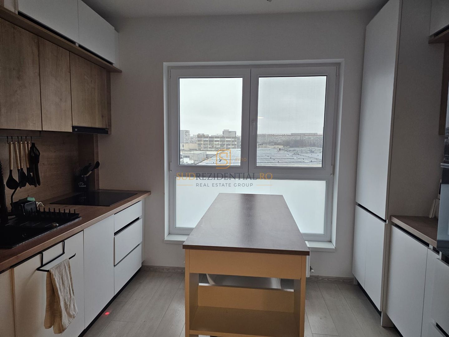 Apartament cu 3 camere, complet mobilat si utilat, acces rapid metrou - Poză 15