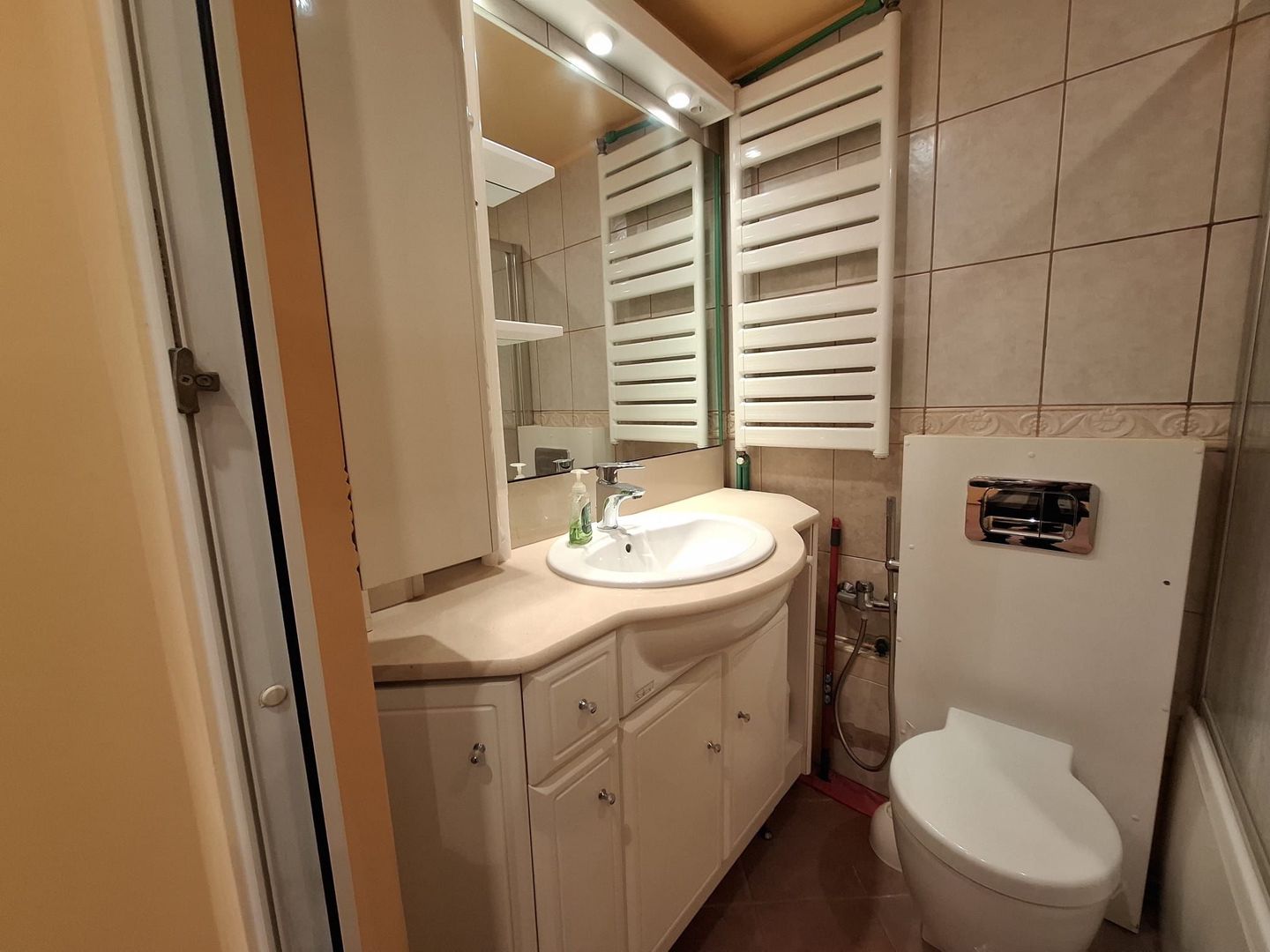 Comision 0 % 3 Camere Metrou  Renovat  Total  L341 - Poză 11