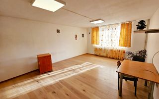 Casa 10 camere, 878 mp teren, toate utilitatile, Barabant - Poză 4