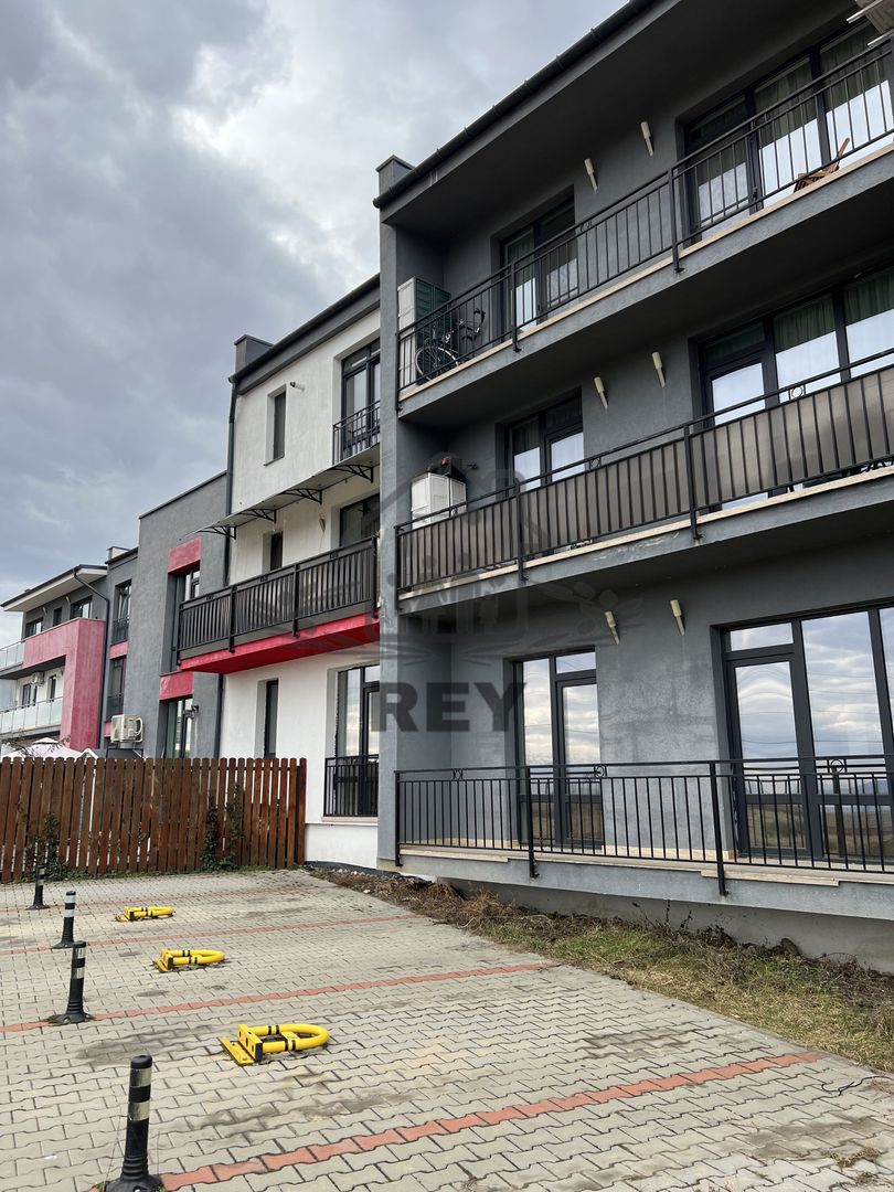 Apartament 3 camere Calea Cisnădiei - Poză 1