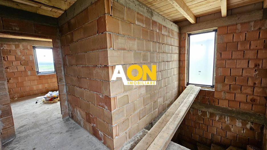 Casa semifinisata, 4 camere, 554 mp teren, Cetate - Poză 4