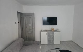 Apartament cu 3 camere Calea Sagului  etaj 2 - Poză 3