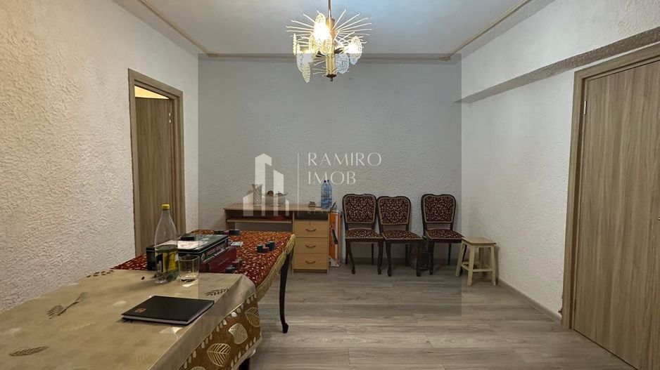 3 Camere 70mp - Partial Renovat - Metrou Aparatori la 1 Min - Poză 12